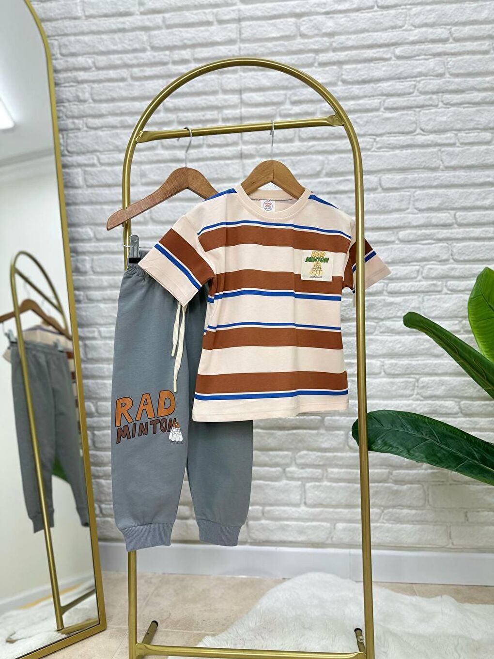 Karışık Erkek Çocuk Pamuklu Kahverengi Çizgili T-Shirt Ve Eşofman Altı Takım - Rahat Günlük Kombin-1