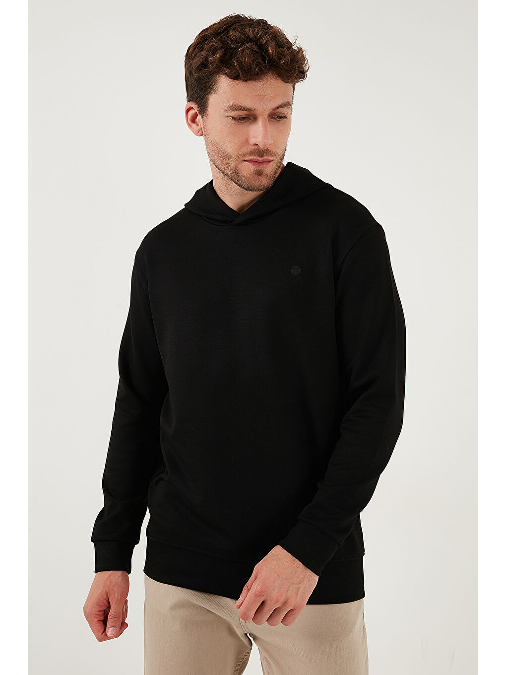 Siyah Relaxed Fit Kapüşonlu Yumuşak Dokulu Sweat 5901063-3