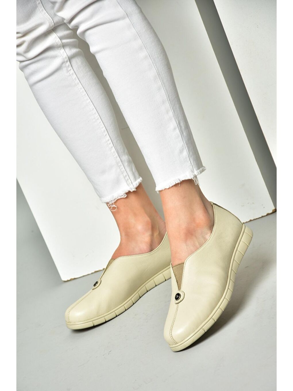 P5550812 Bej Kadın Ayakkabı-1