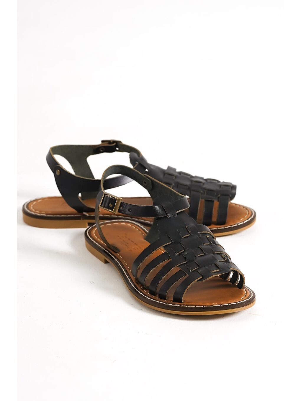 Siyah Yuvarlak Burunlu Gladyatör Bantlı Kadın Deri Sandalet