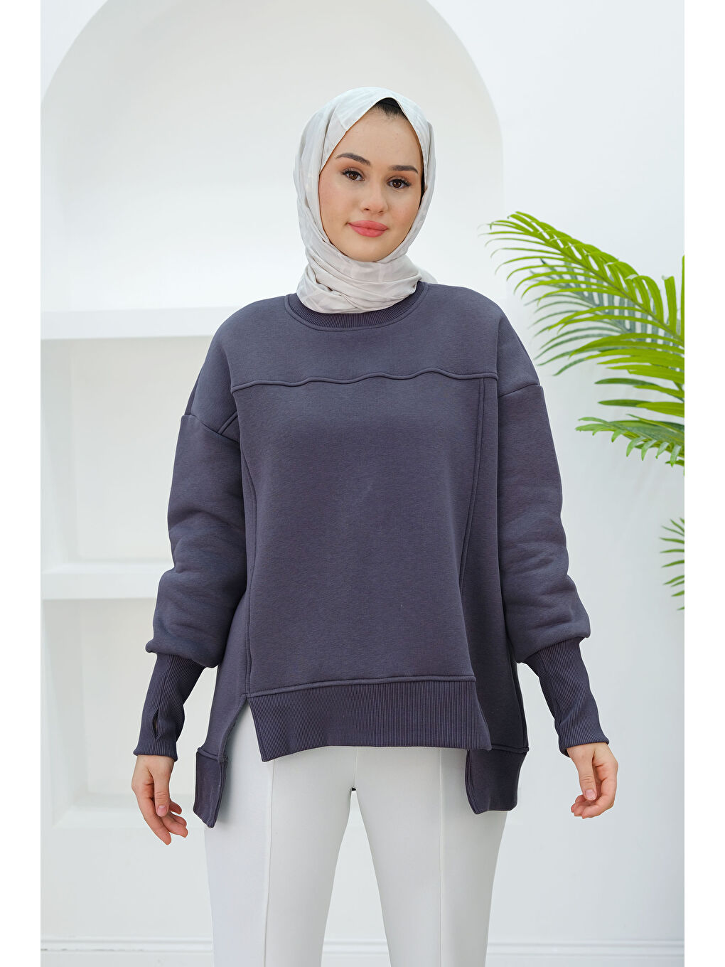 Locco Moda Gri Ön Yırtmaç Ve Parmak Detaylı Sweat Füme