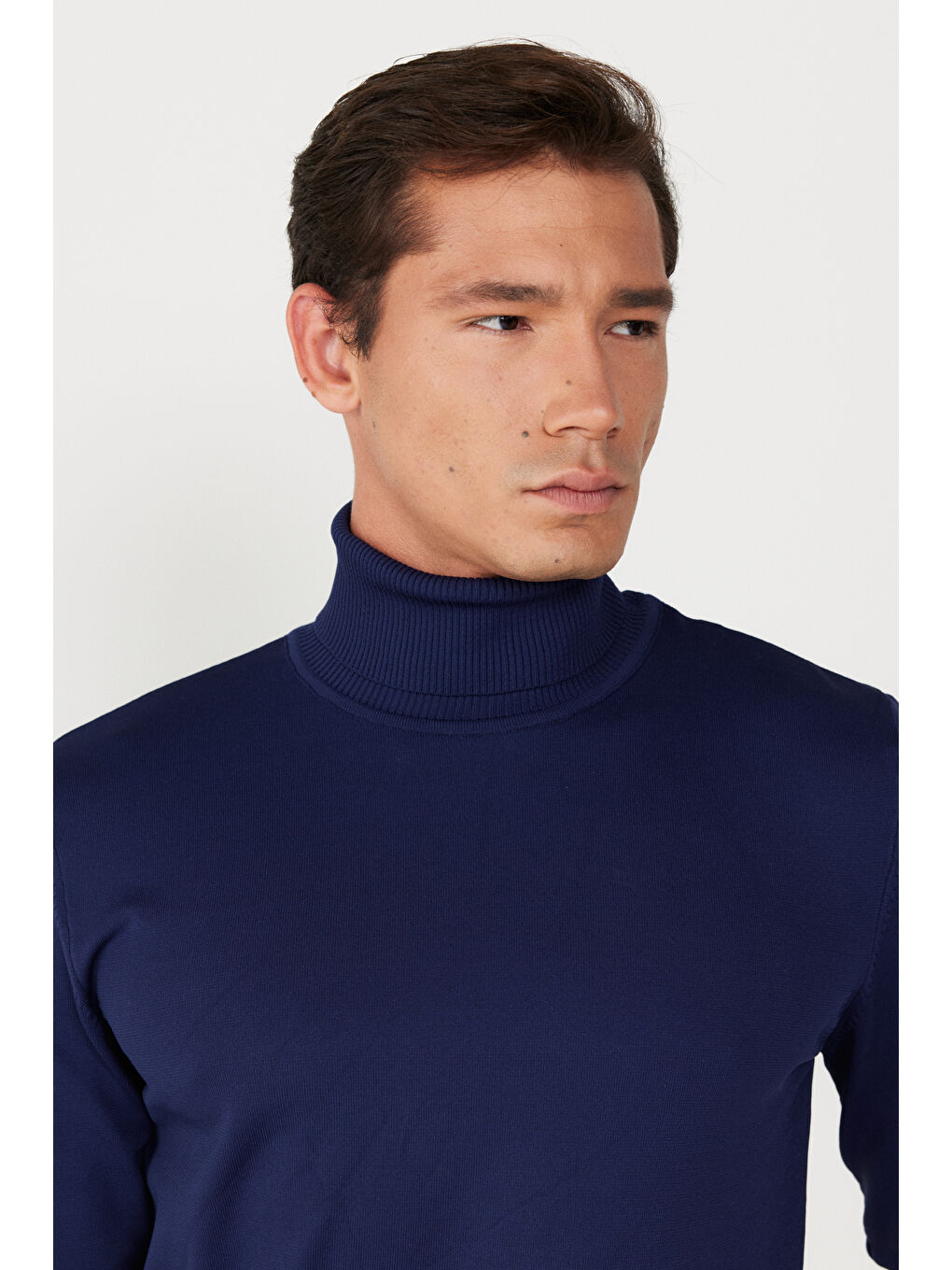 Erkek Lacivert Standart Fit Normal Kesim Tam Balıkçı Yaka Yumuşak Dokulu Basic Triko Kazak-3