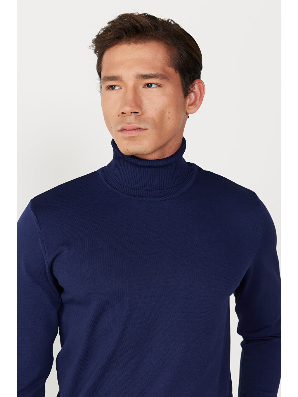 Erkek Lacivert Standart Fit Normal Kesim Tam Balıkçı Yaka Yumuşak Dokulu Basic Triko Kazak-4
