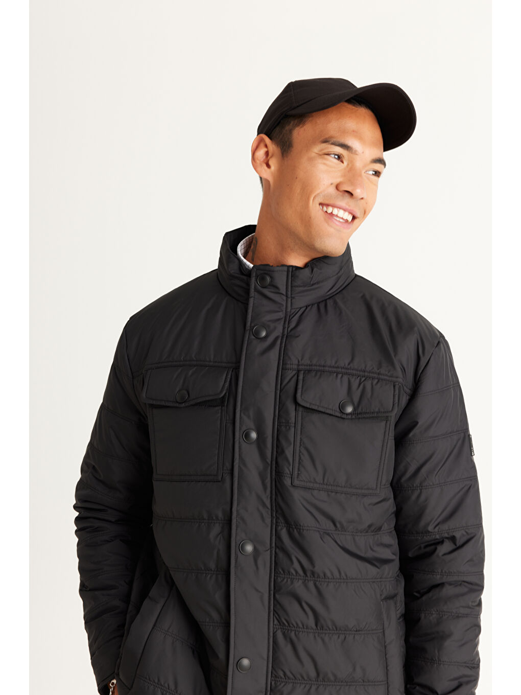 Erkek Siyah Standart Fit Normal Kesim Dik Yaka Mont-2