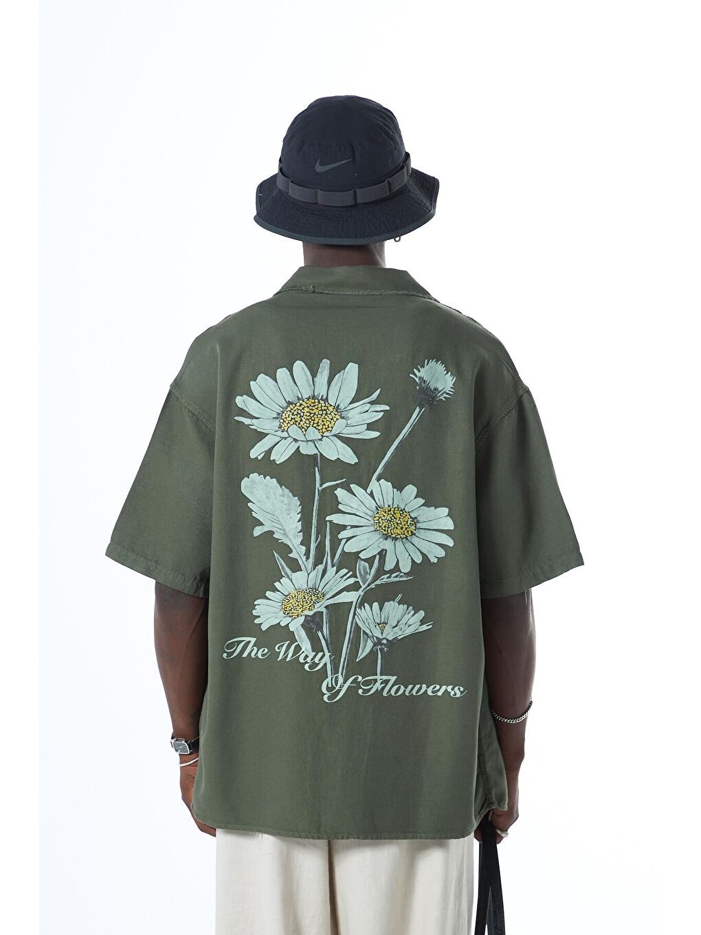 Yıkamalı Oversize Arka Baskılı Kısa Kol Cepsiz Gömlek Haki-1