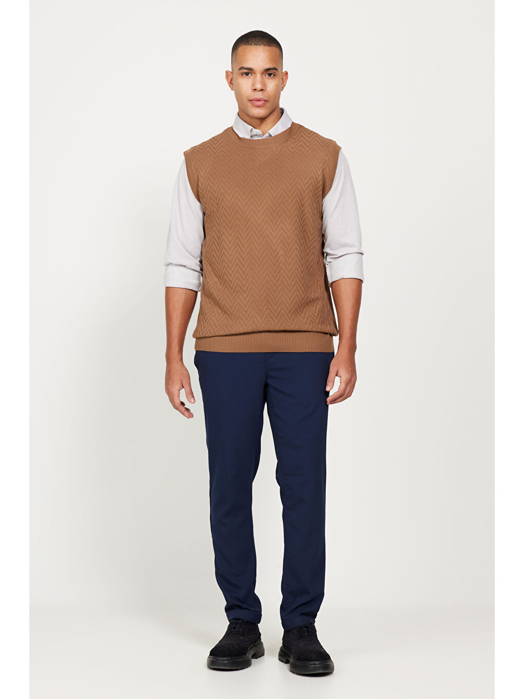 Bej Erkek Vizon Standart Fit Normal Kesim Bisiklet Yaka Süveter-1