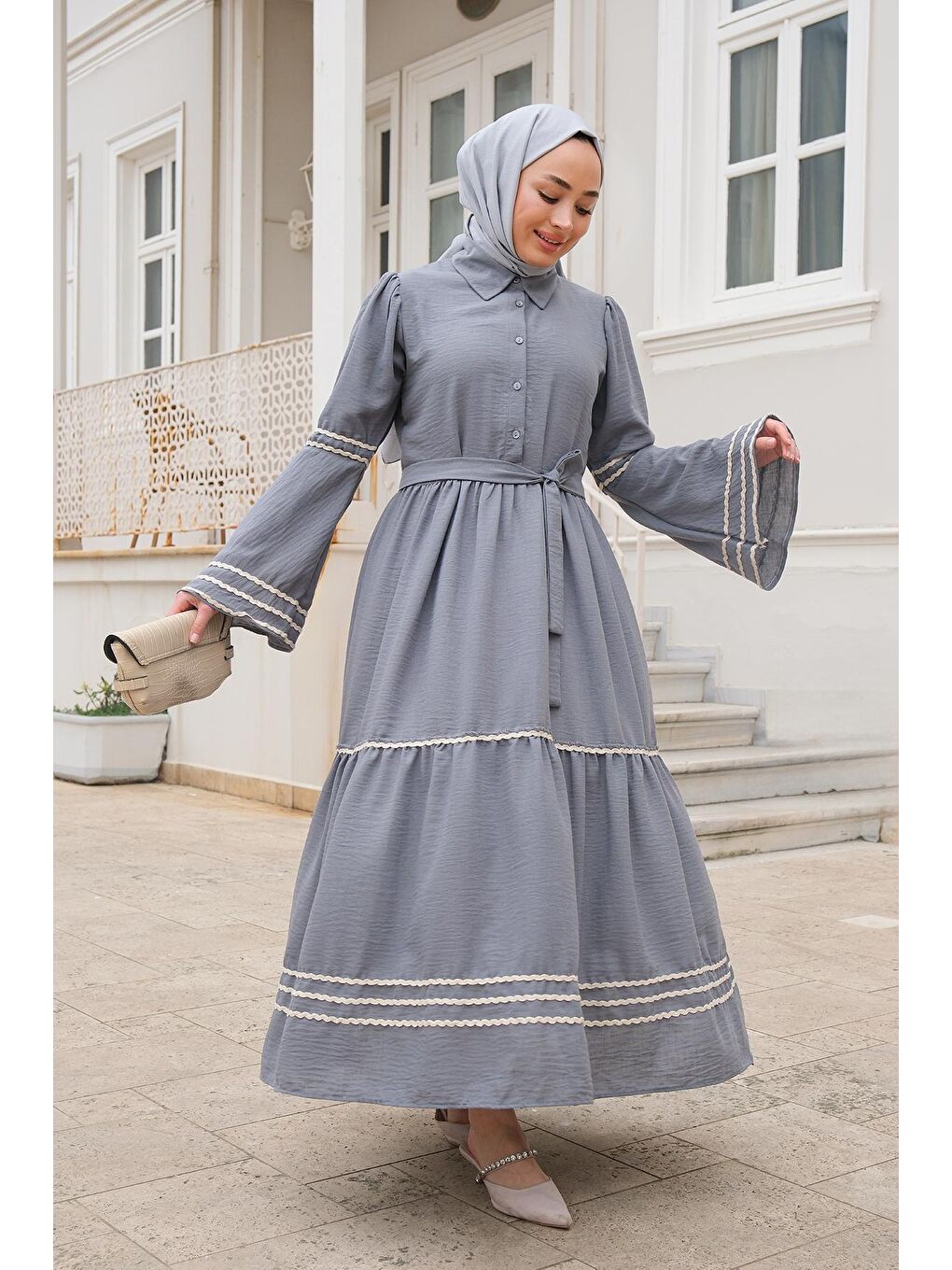 Şerit Detaylı Elbise Gri