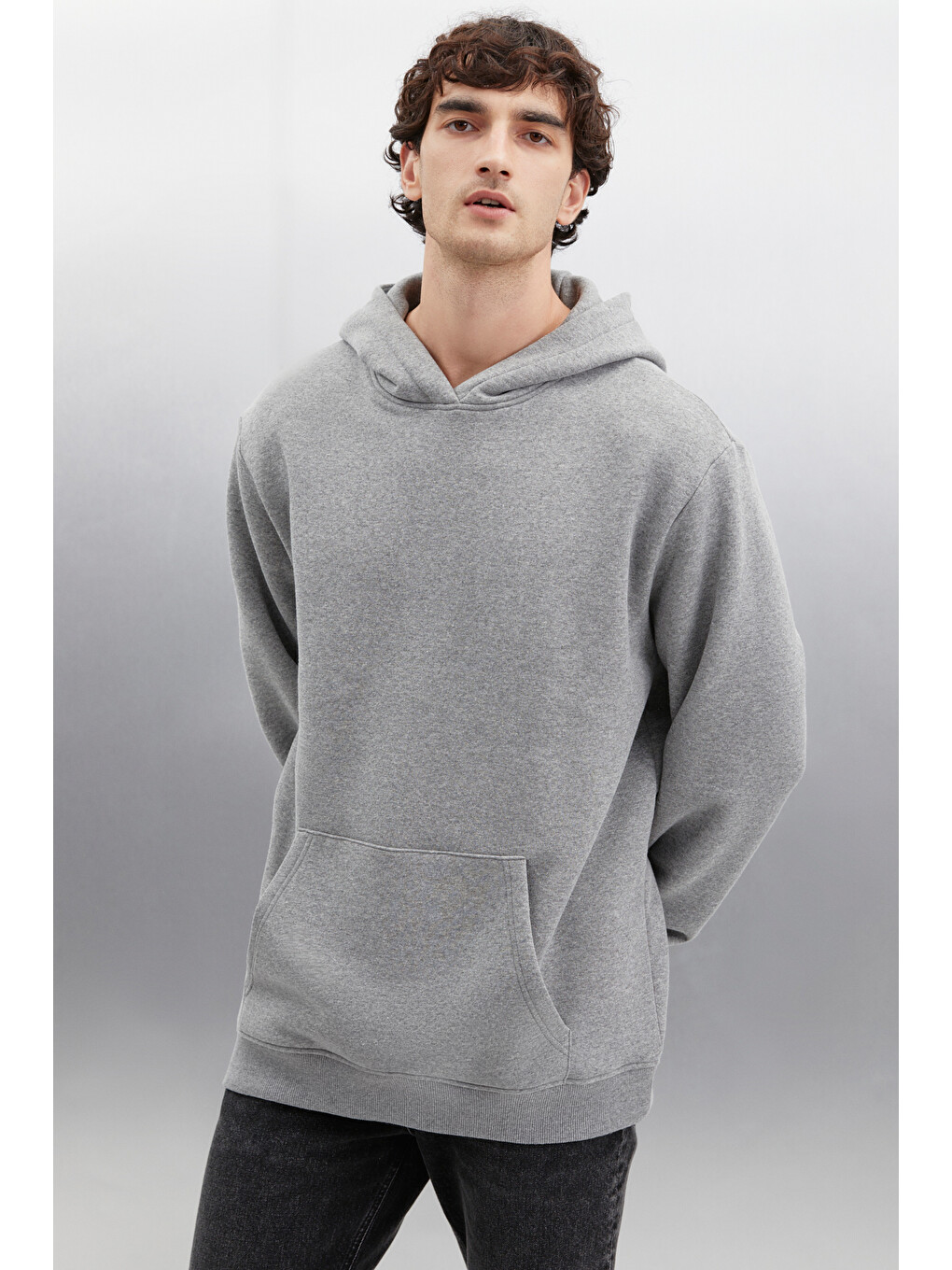 Draco Erkek Organik Kumaşlı İçi Polarlı Yumuşacık Kanguru Cepli Kapüşonlu Gri Melanj Sweatshirt-1