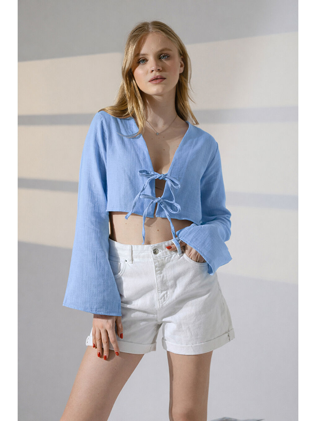 Çift Bağlama Detay Müslin Bluz Mavi