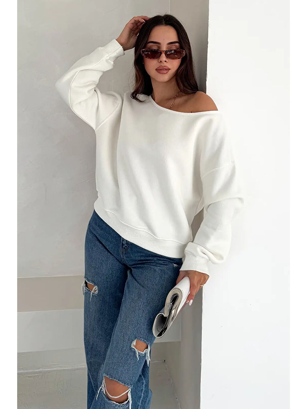 Kayık Yaka Polar Sweatshirt Beyaz-1