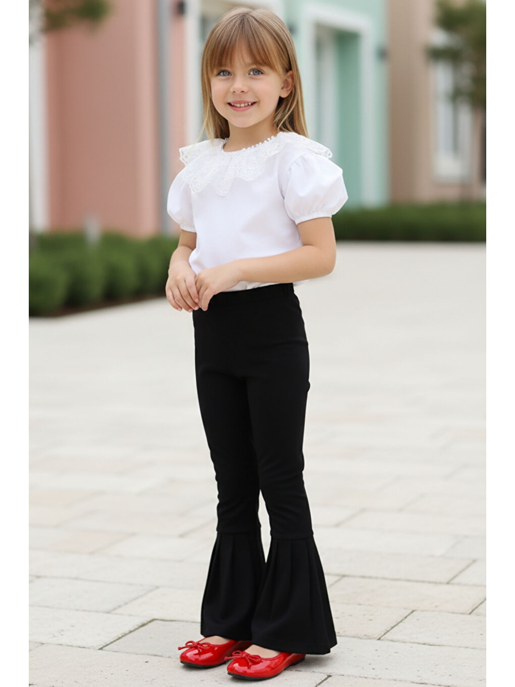 Beyaz Kız Çocuk Queen Bisiklet Yaka Ekru Dantel Detaylı Bluz Ispanyol Tayt 23 Nisan Takım