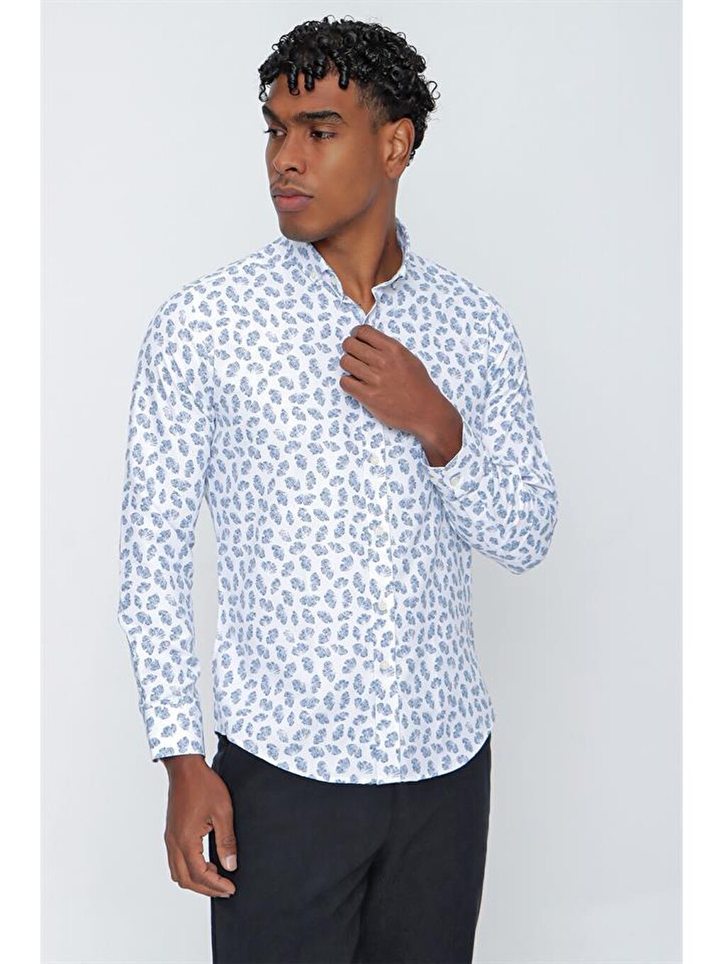 Mavi Uzun Kol Baskılı Oxford  Biyeli Pamuklu Slim Fit Dar Kesim Klasik Gömlek 1004225202-6