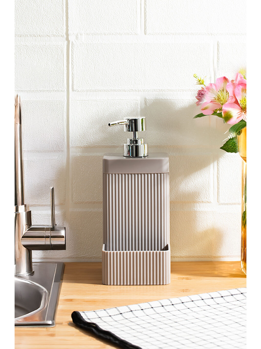 Bej 13139 Lisbone Süngerlik Hazneli Banyo ve Mutfak Sıvı Sabunluk Taupe  550 ml-1