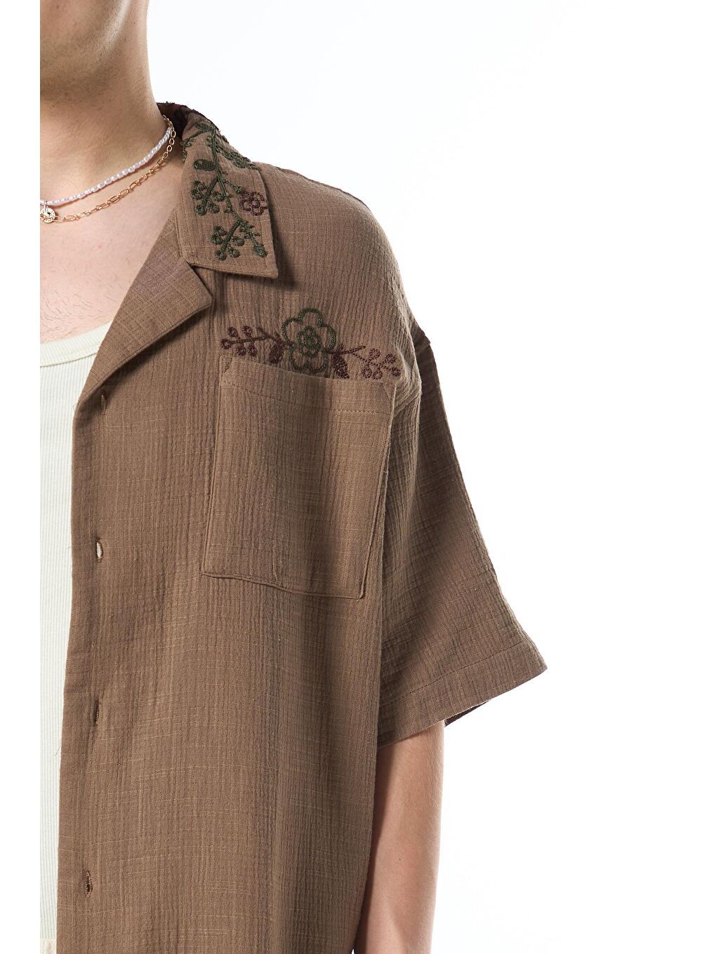 Kahverengi Nakış Detaylı Oversize Keten Gömlek Kahve-3