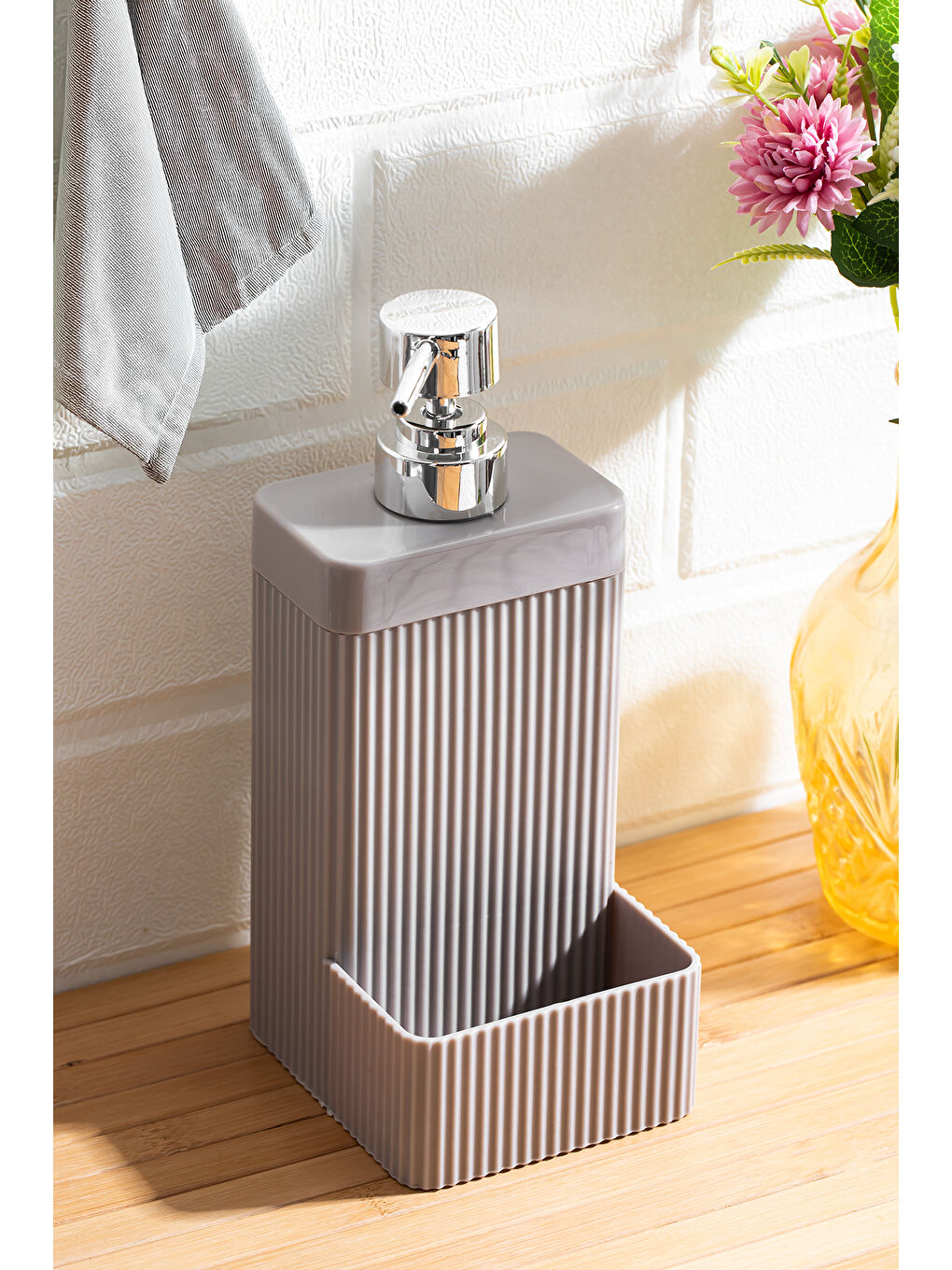 Bej 13139 Lisbone Süngerlik Hazneli Banyo ve Mutfak Sıvı Sabunluk Taupe  550 ml-2