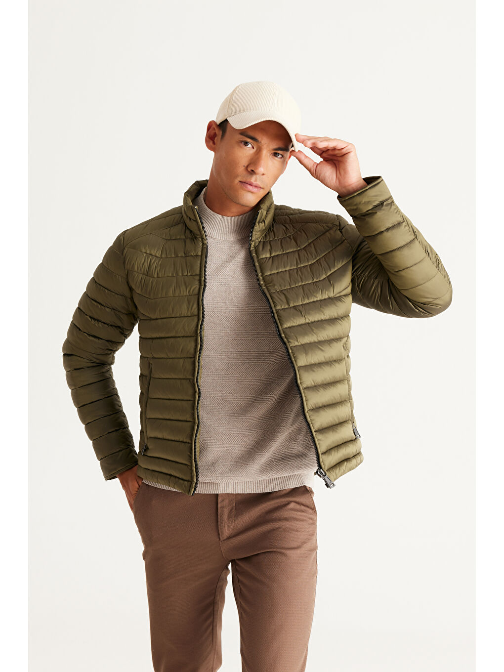 Erkek Haki Standart Fit Normal Kesim Dik Yaka Mont-4