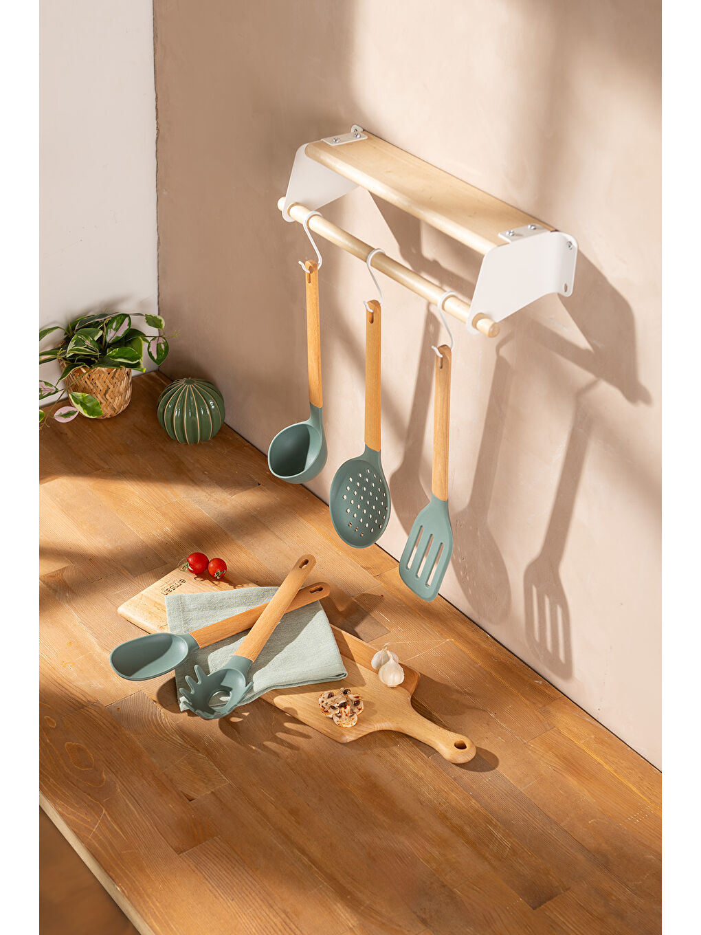 Yeşil Rustik Bambu Servis Gereci Seti