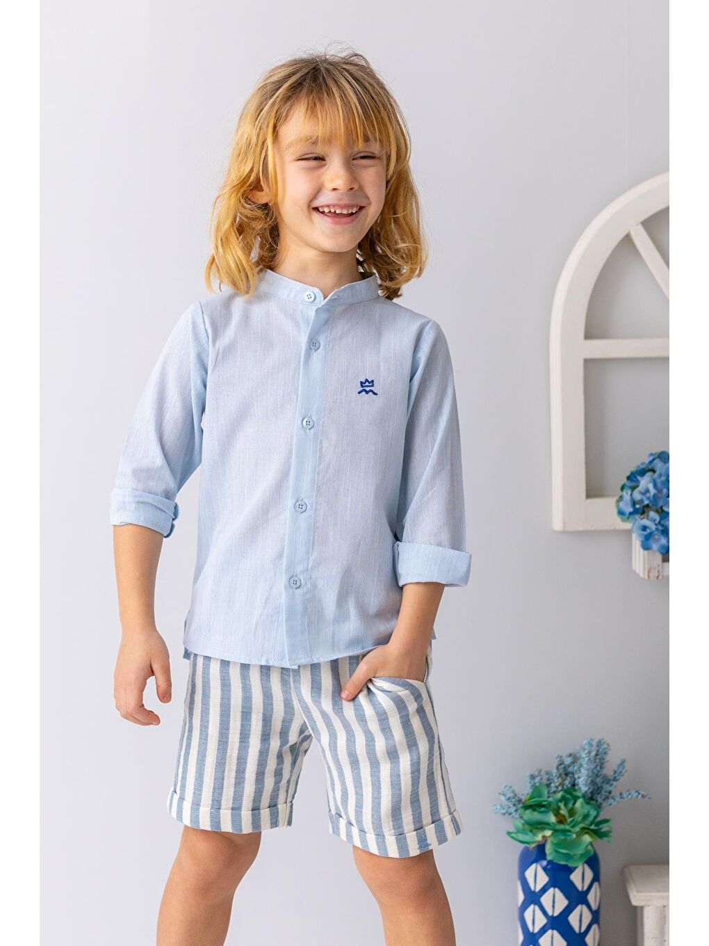 Erkek Çocuk Hakim Yaka Uzun Kollu Gömlek - Açık Mavi