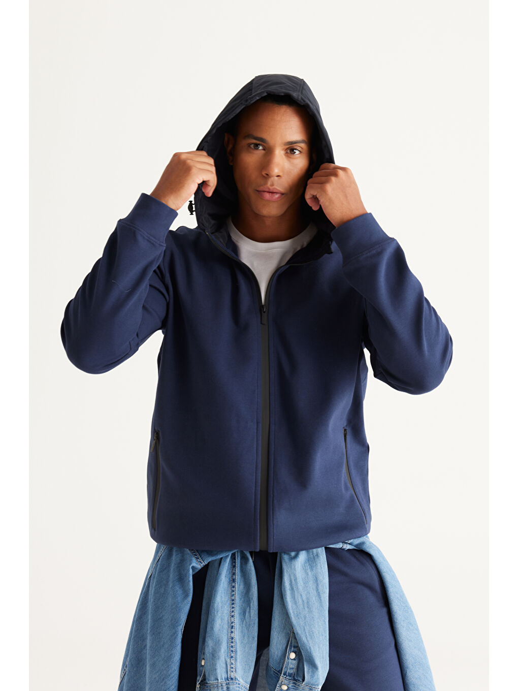 Lacivert Standart Fit Normal Kesim Kapüşonlu Erkek Fermuarlı Sweatshirt Hırka-1