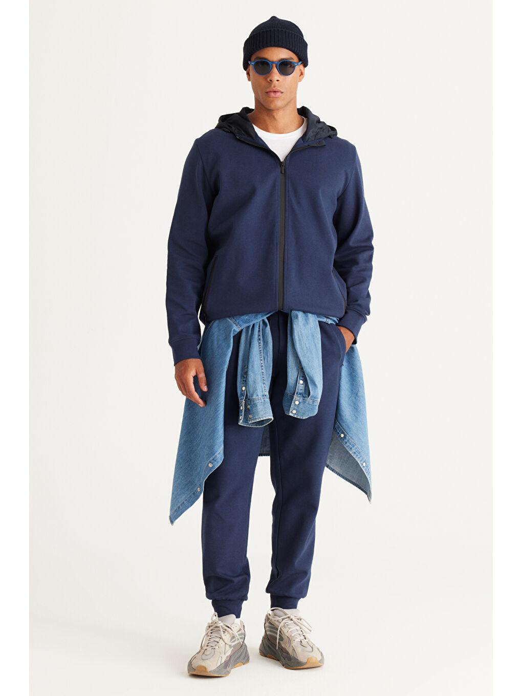 Lacivert Standart Fit Normal Kesim Kapüşonlu Erkek Fermuarlı Sweatshirt Hırka-2