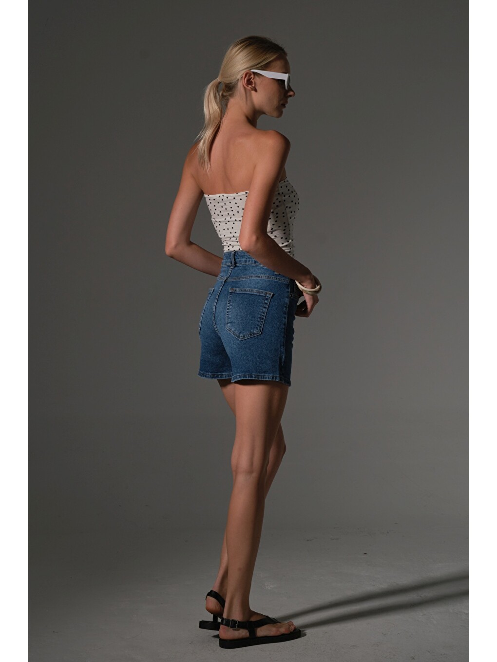 Mavi Esnek Denim Kumaş Pamuk Elastan 5 cep Jean mini kadın jean şort-2
