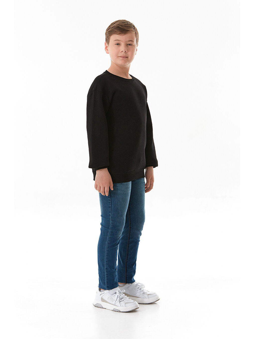 Siyah Sırtı Baskılı Bisiklet Yaka Erkek Çocuk Sweatshirt-3