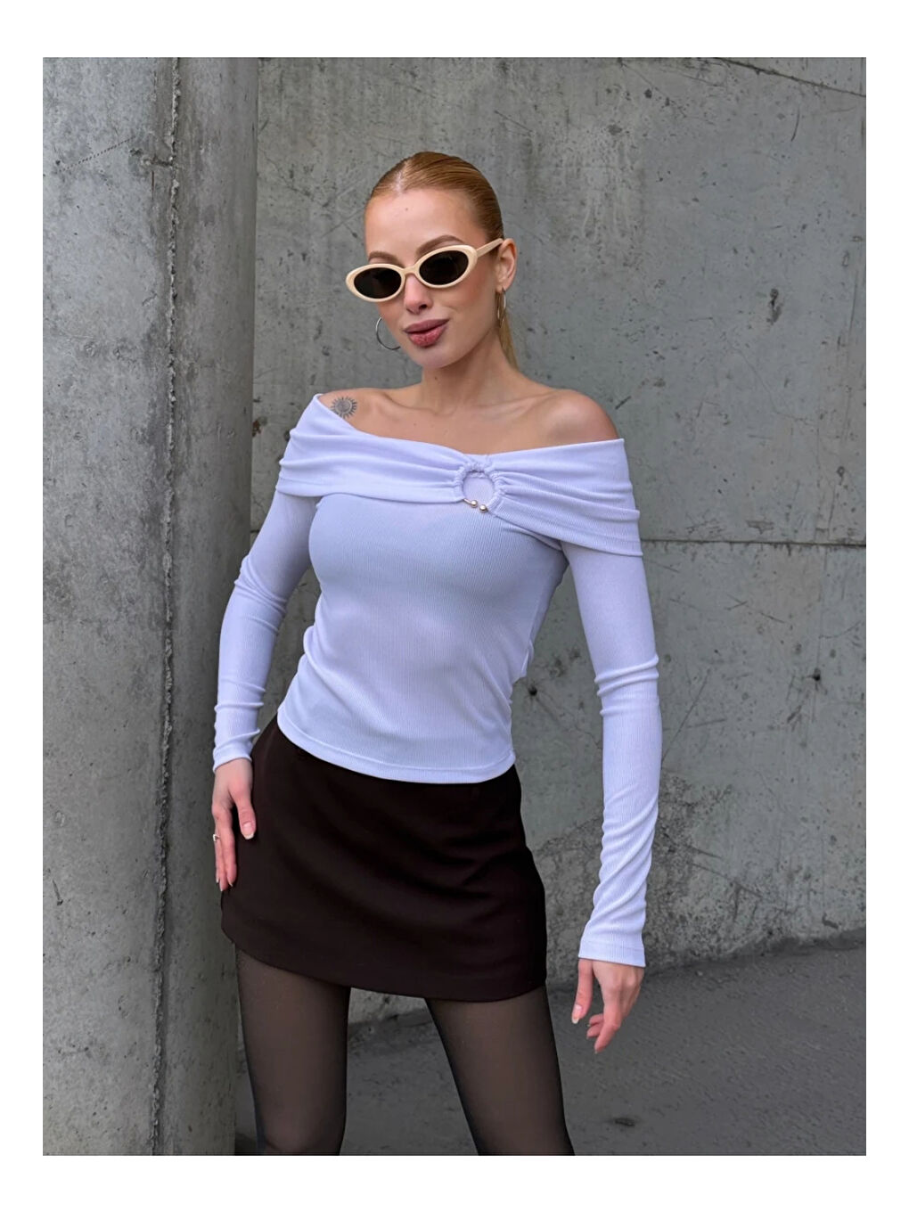 Kadın Madonna Yaka Halka Detay Beyaz Bluz-3