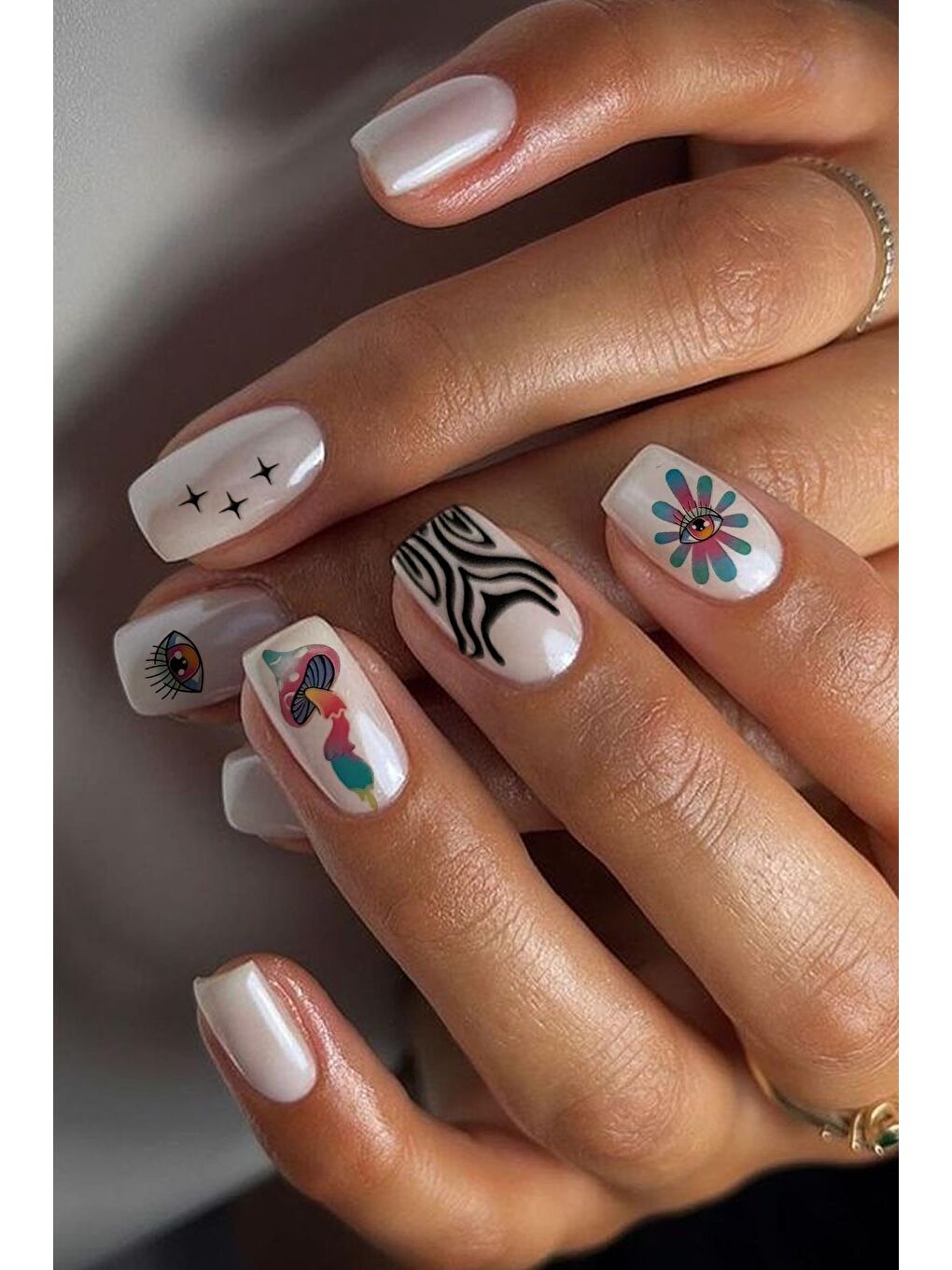 New Obsessions Mavi Retro Hippie Desenli Tırnak Stickerı  Nail Art Süsü - 4