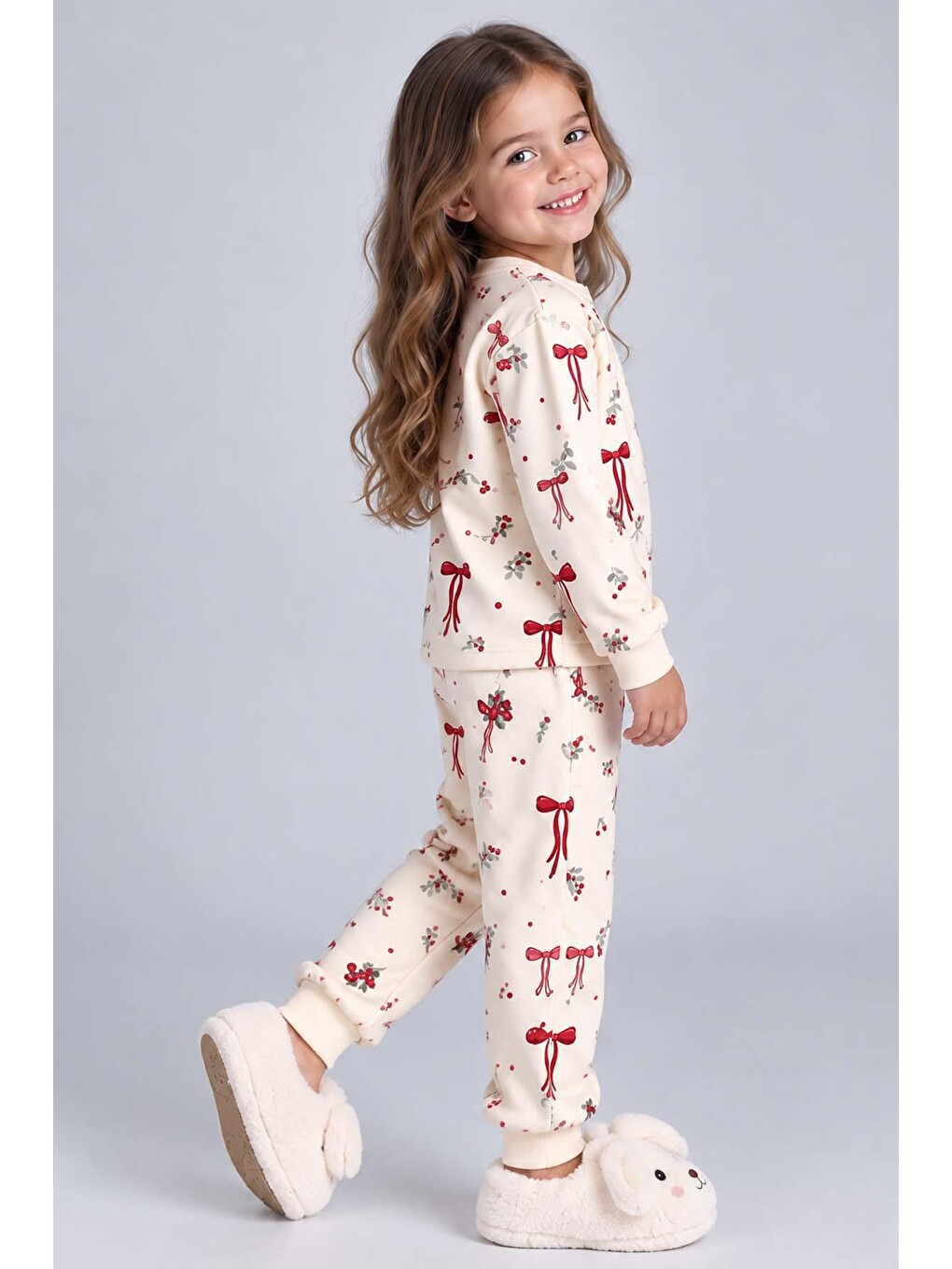 Ekru Kız Çocuk Üzeri Kurdela Ve Kiraz Desenli Bilekleri Lastikli Krem Pijama Takımı-1