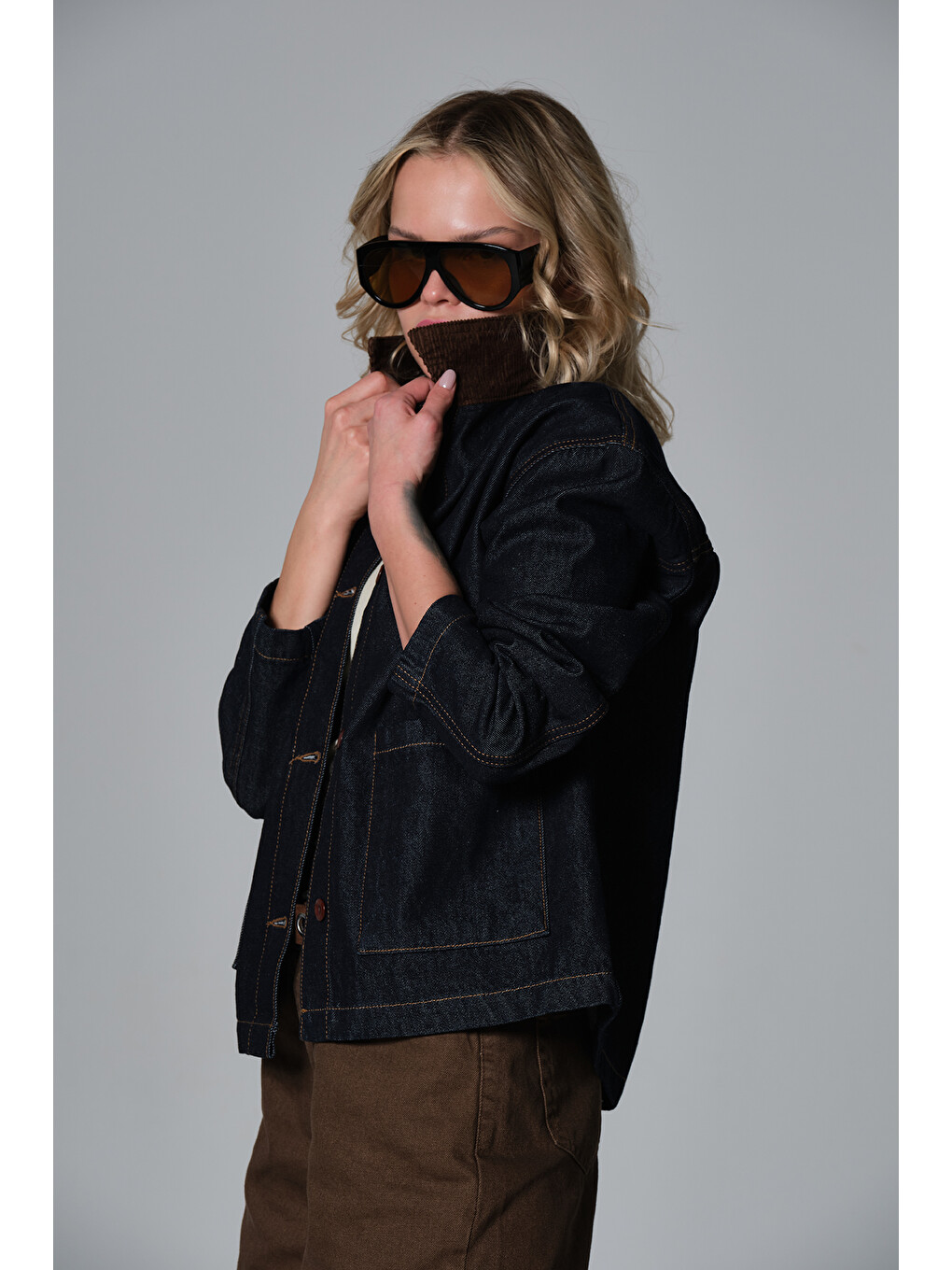 Mavi %100 Pamuk Raw Denim Jean Mont  Düğmeli Çift Cepli Kadife Yaka Kadın Jean Ceket @Messina-6