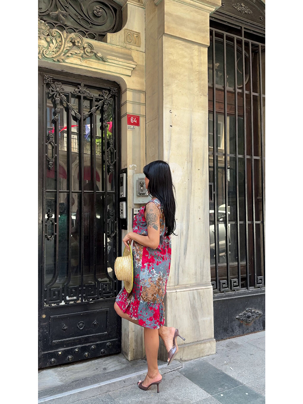 Bordo Desenli V Yaka Eteği Fırfırlı Viskon Elbise-1