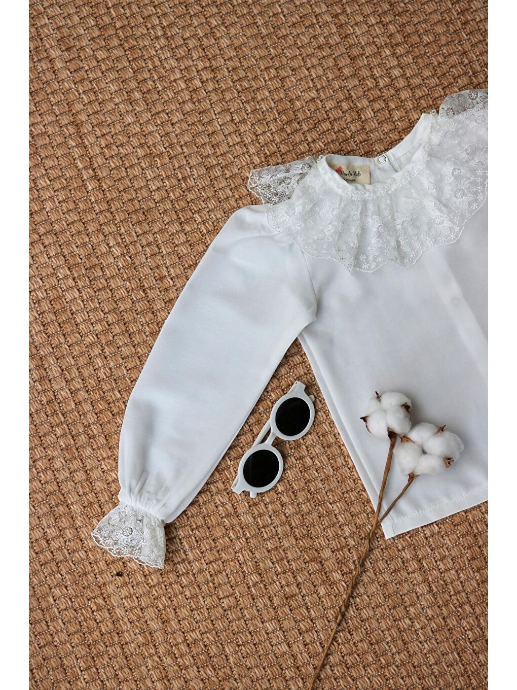 Kız Çocuk Ekru Dantel Detaylı Uzun Kollu Çıtçıtlı Bluz Gömlek Body-7