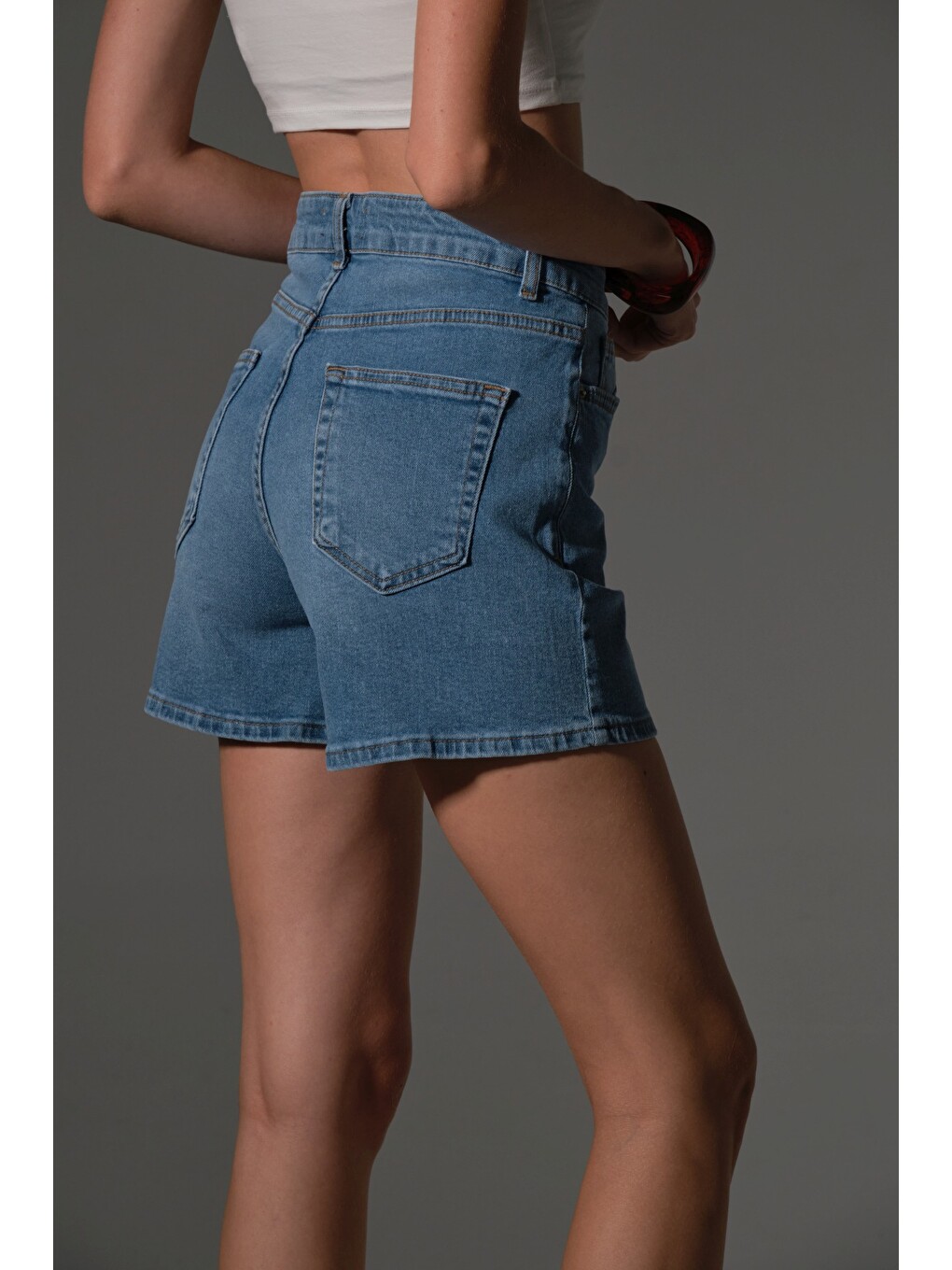 Mavi Esnek Denim Kumaş Pamuk Elastan 5 cep Jean mini kadın jean şort-3