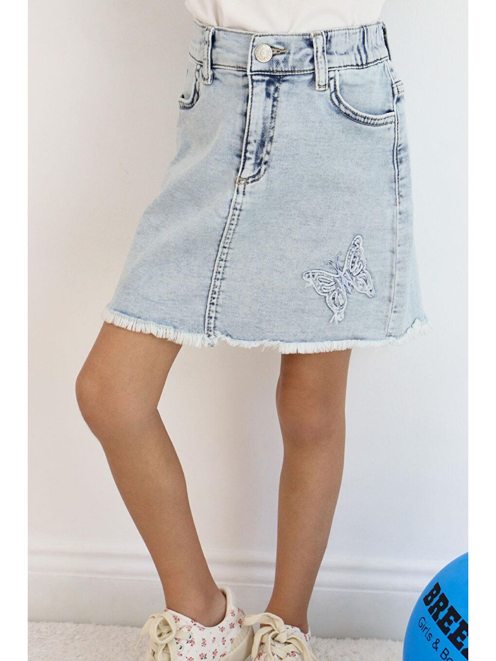 Kız Çocuk Jean Etek Kelebek Nakışlı Düğme Detaylı Açık Mavi (6-10 Yaş)
