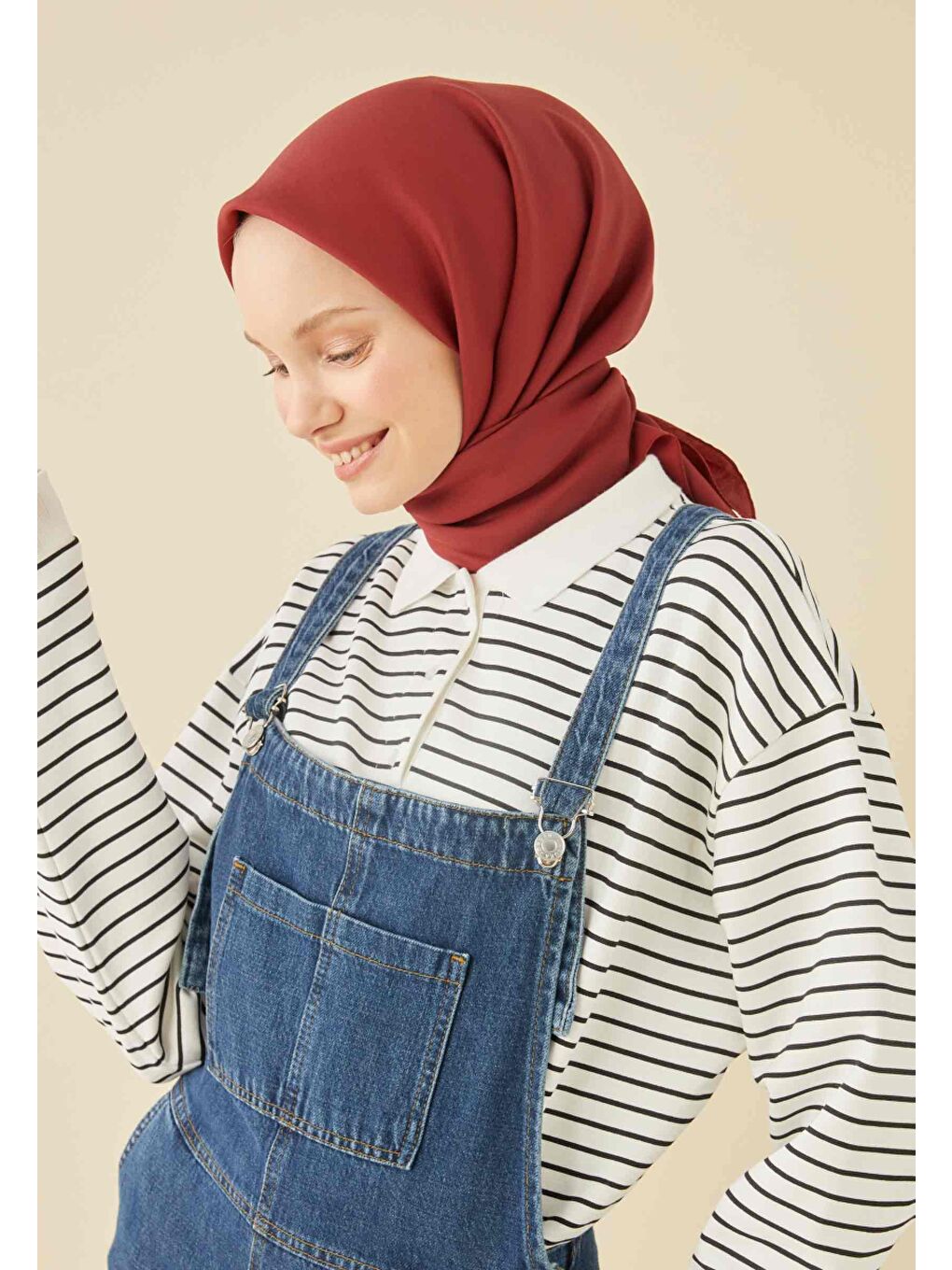 Kırmızı Pamuk İpek Eşarp Vısne-2