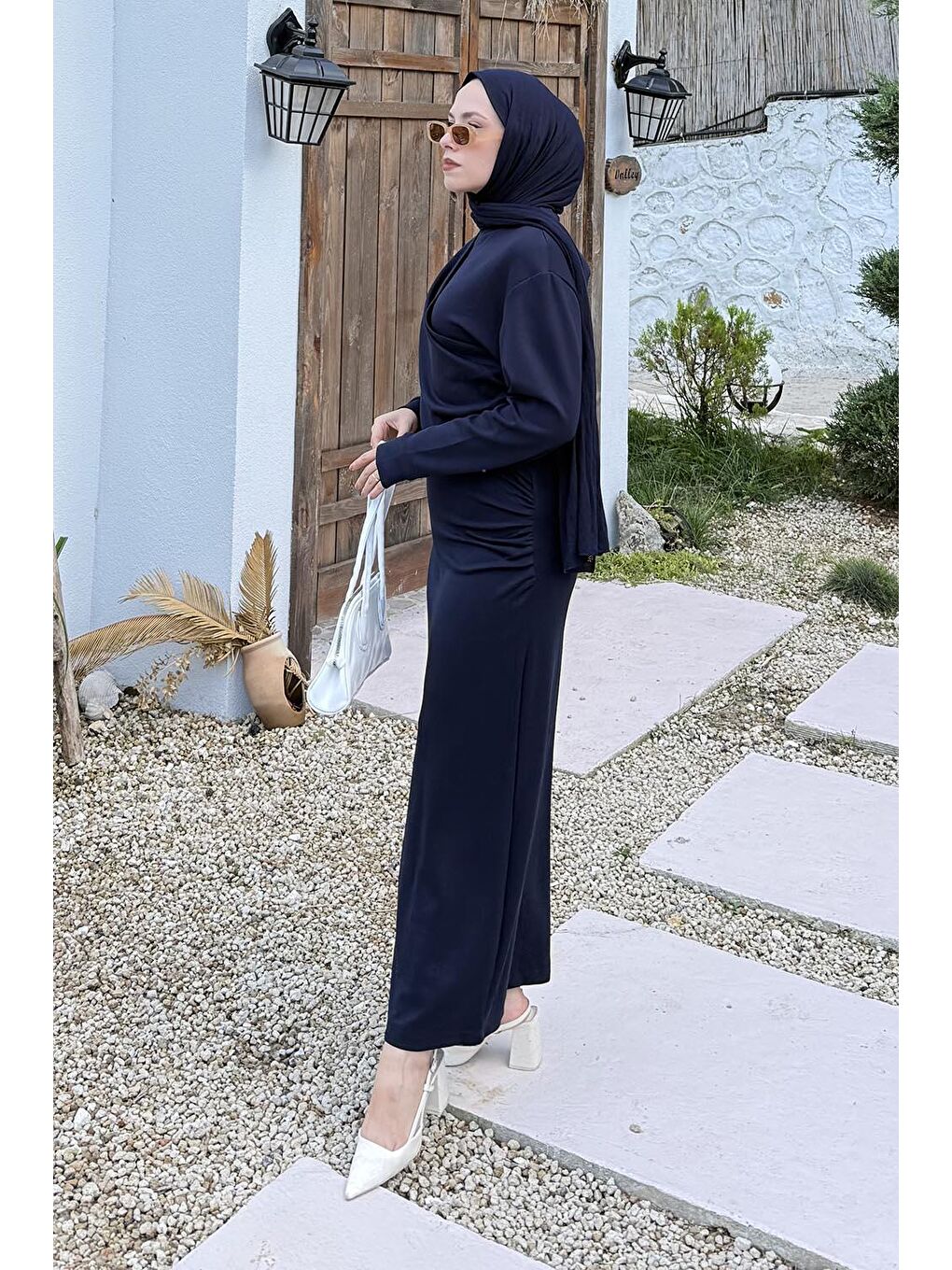 Büzgülü Tesettür Elbise Lacivert-1