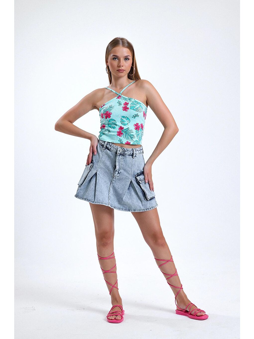 Mavi Önü Çapraz İnce Askılı Desenli Normal Kalıp Elastanlı Crop Bluz IHR-U-2-2