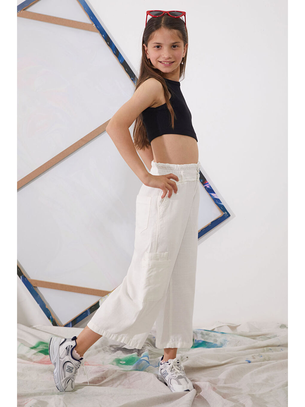 Beyaz Yüksek Bel Armürlü Kız Çocuk Pantolon 18926-3