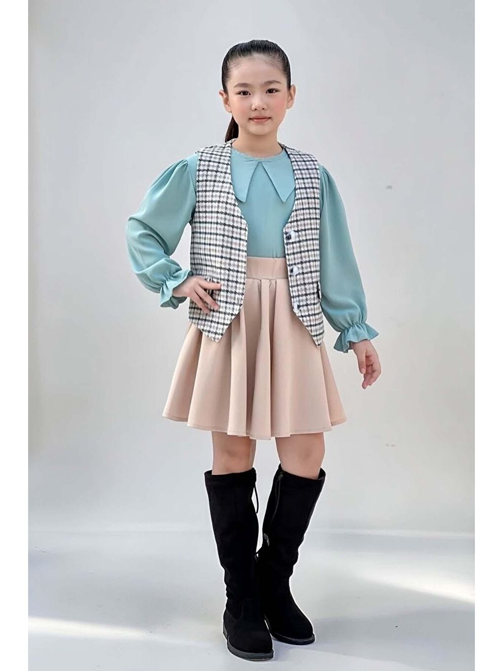 Kız Çocuk Bebe Yaka Bilekler Lastikli Yeşil Kazak Ekose Detay Cepken ve Penye Etekli Takım-1