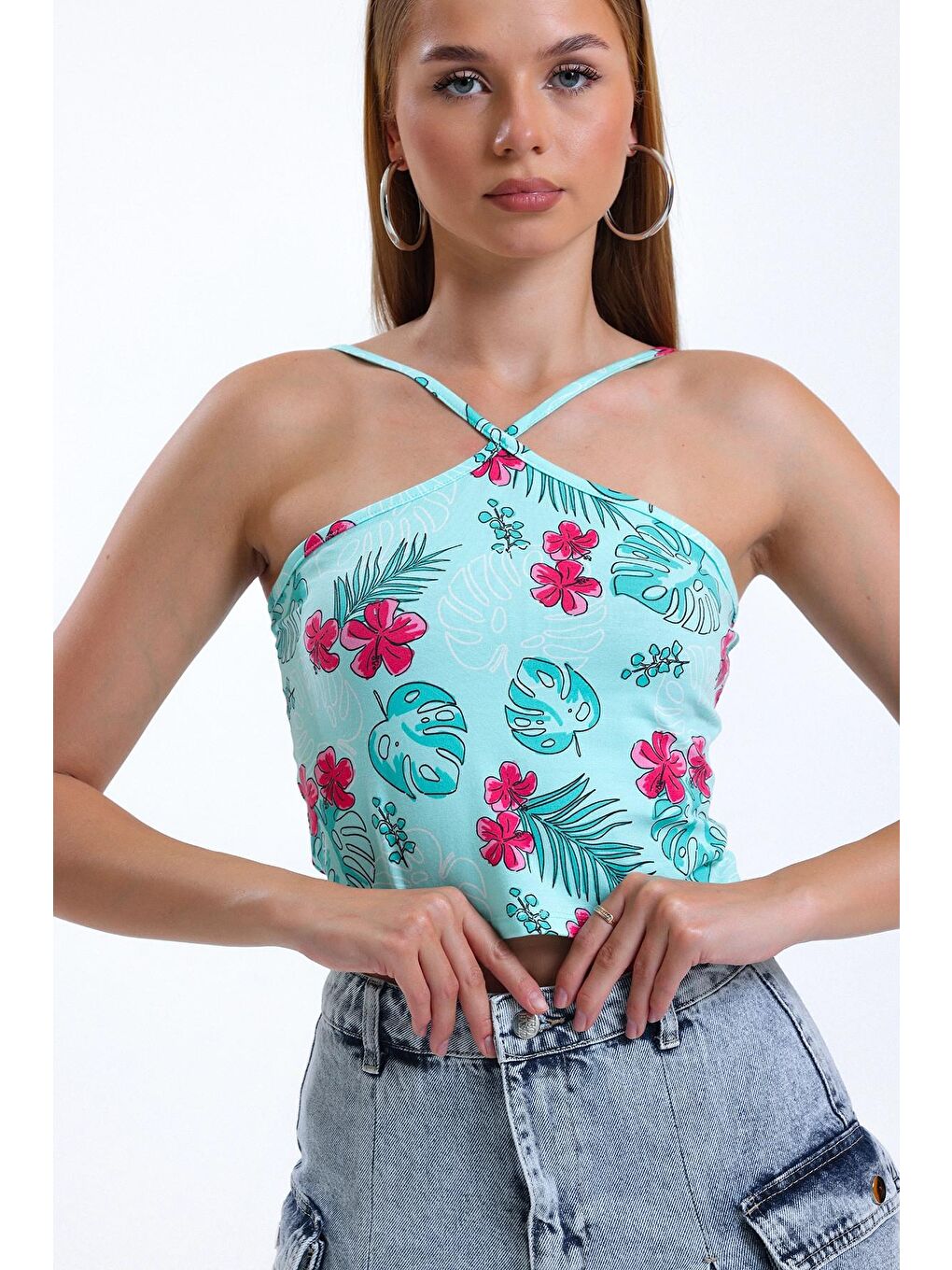 Mavi Önü Çapraz İnce Askılı Desenli Normal Kalıp Elastanlı Crop Bluz IHR-U-2-3