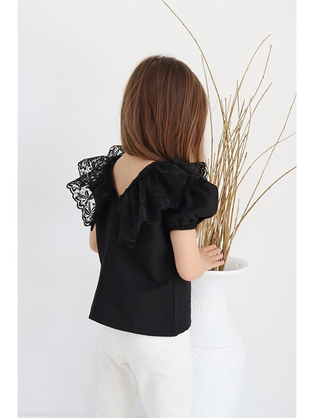 Kız Çocuk Siyah Bisiklet Yaka Dantelli Kısa Kol 23 Nisan Bluz Gömlek Abiye-3