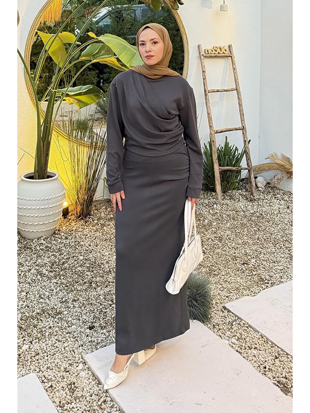 Büzgülü Tesettür Elbise Antrasit
