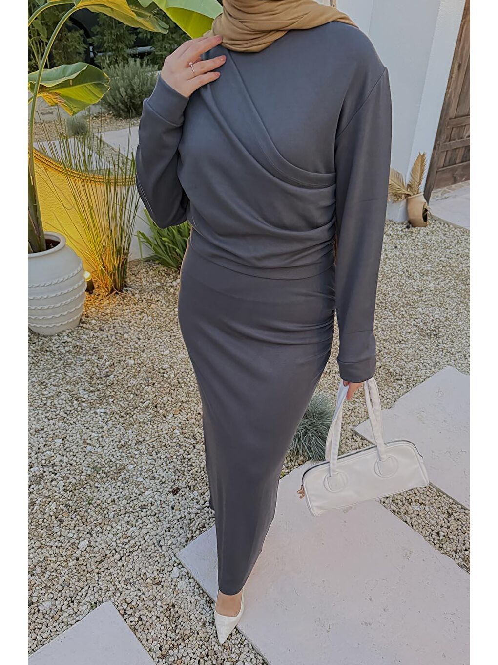 Büzgülü Tesettür Elbise Antrasit-1