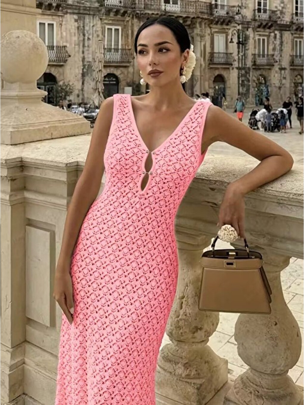Pembe Kadın Askılı V Yakalı Uzun Triko Elbise