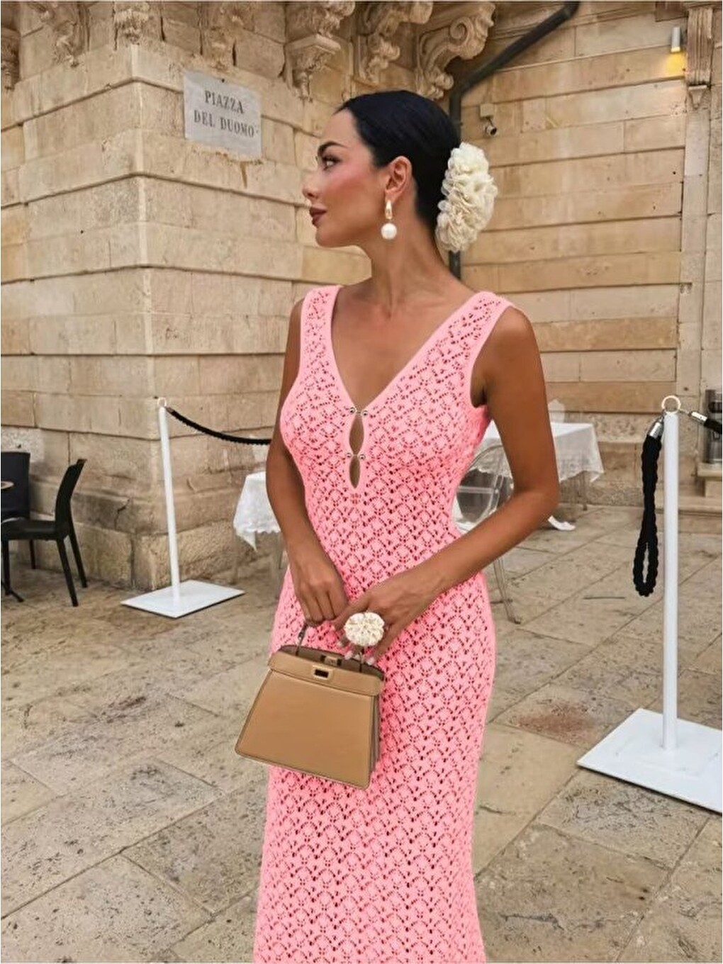 Pembe Kadın Askılı V Yakalı Uzun Triko Elbise-1