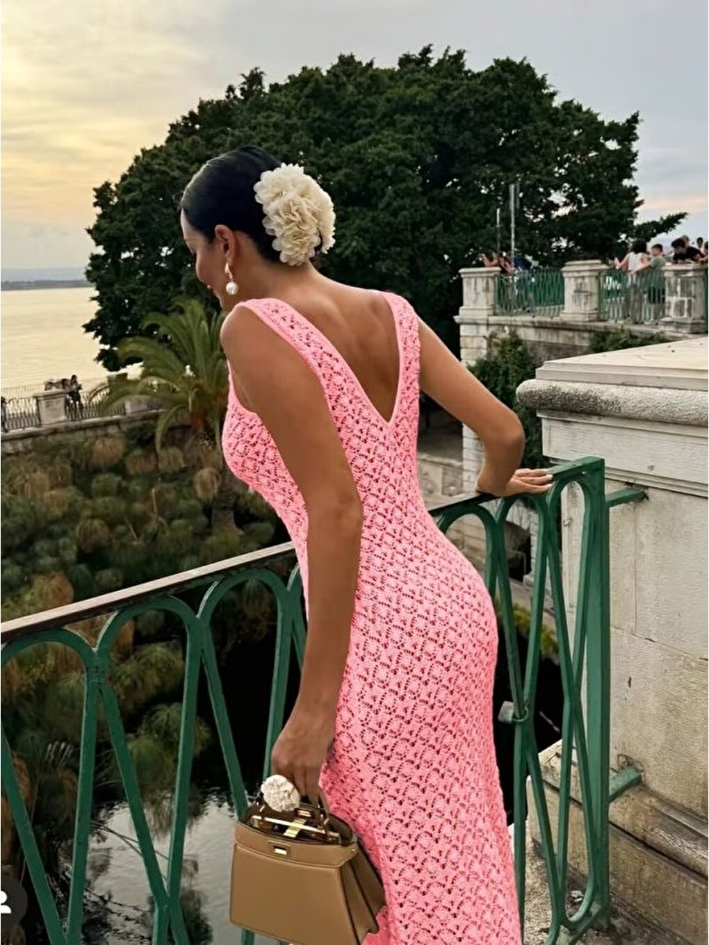 Pembe Kadın Askılı V Yakalı Uzun Triko Elbise-5