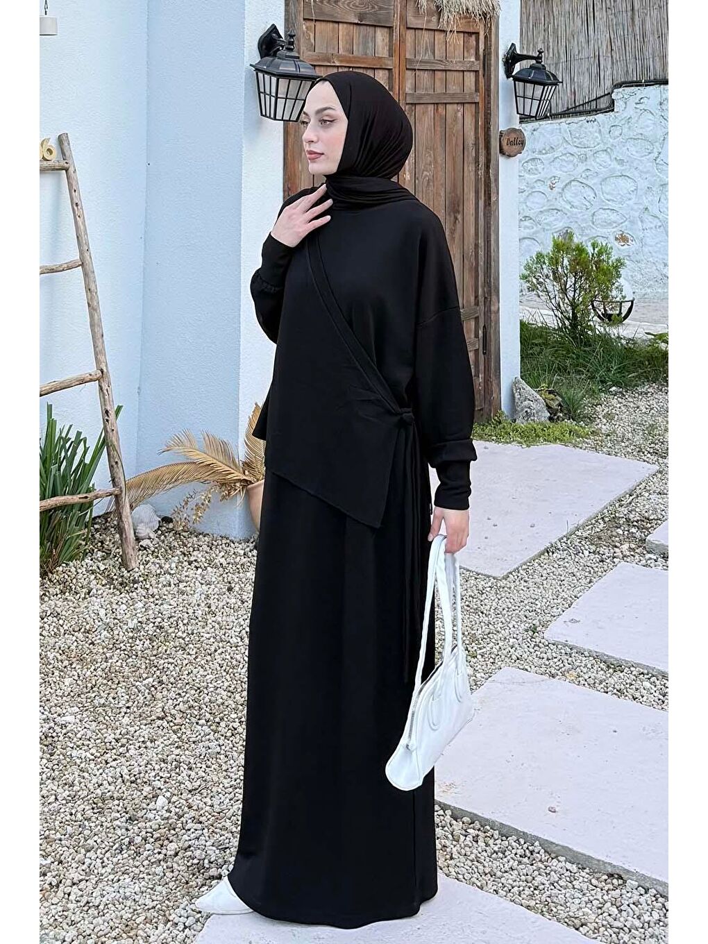 Büzgülü Tesettür Elbise Siyah-1