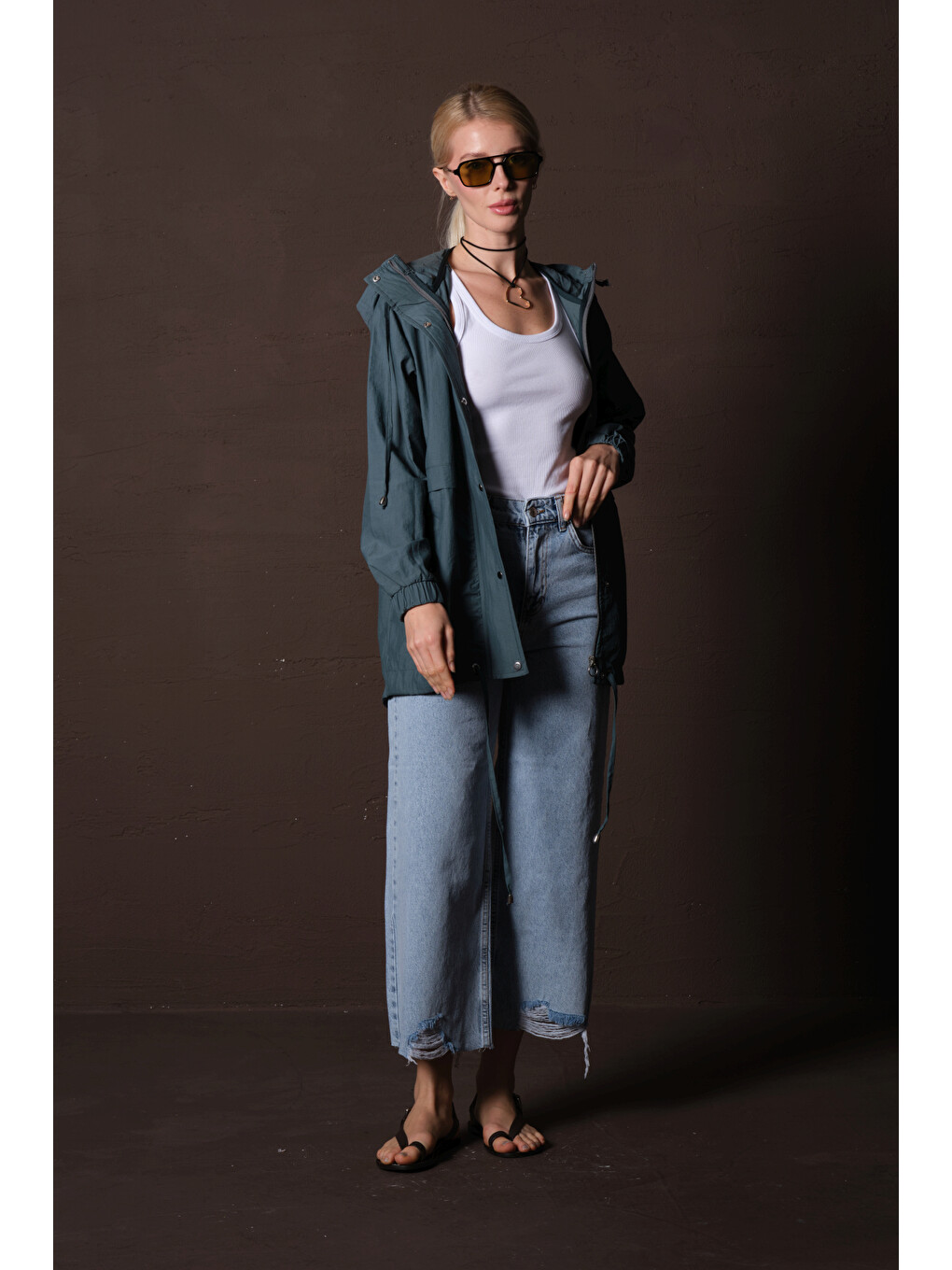 Mavi Rahat Kesim, Paçalarda yırtık detaylı, Kısa Boy yazlık kadın denim Crop jean Pantolon @Lisente-5