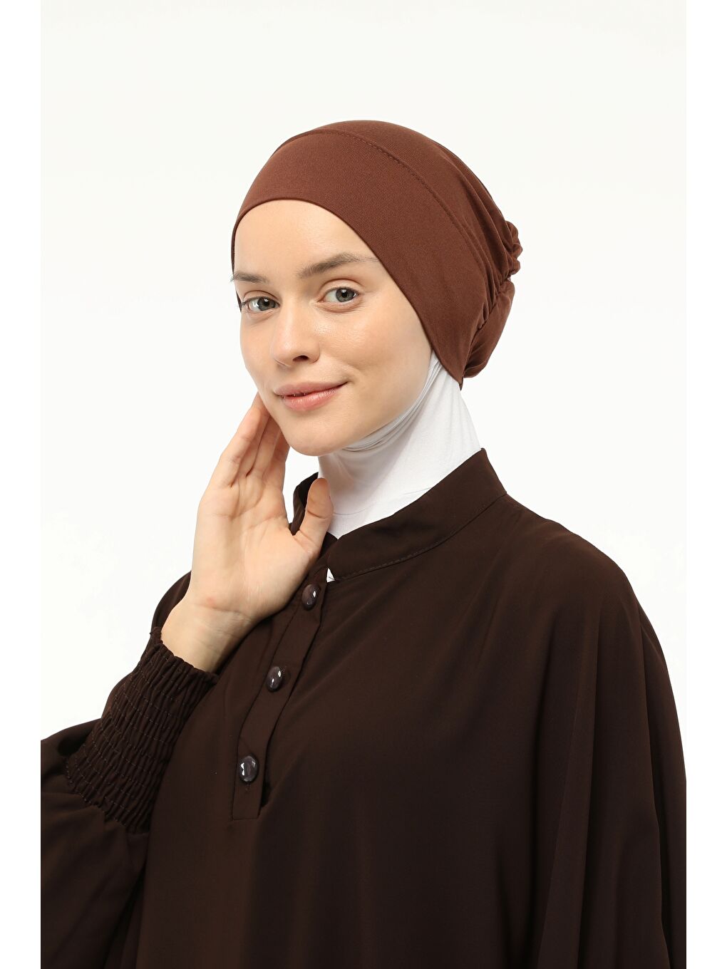Kahverengi Hazır Pratik Geçmeli Lastikli Tesettür Bone-4
