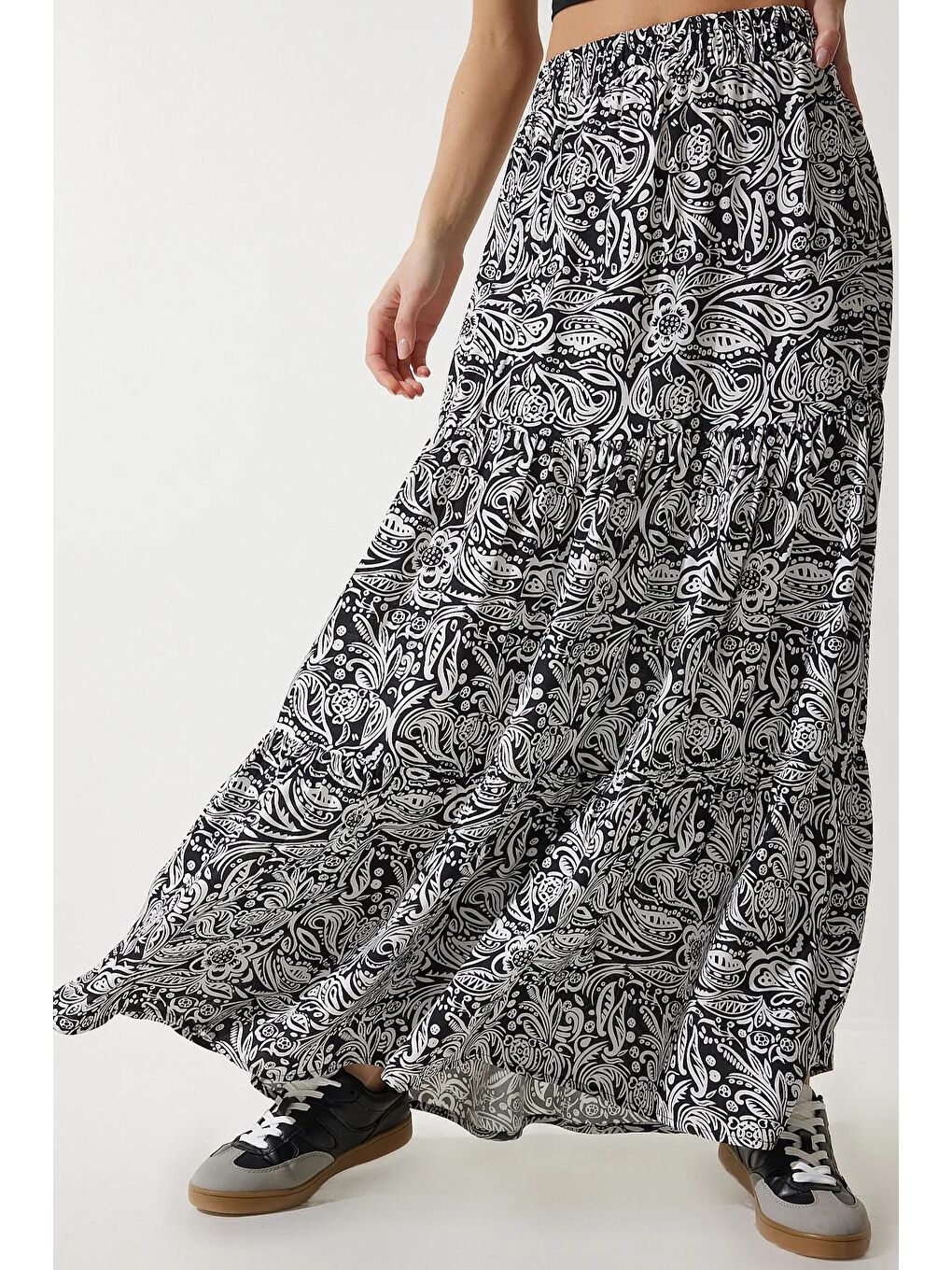 Kadın Beyaz Çiçek Desenli Beli Lastikli Volanlı Uzun Viskon Etek HZL24S-BD180071-1